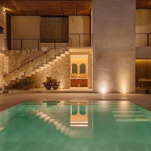 Decu Downtown 5* Merida