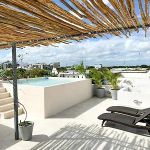 Balam Apartahotel